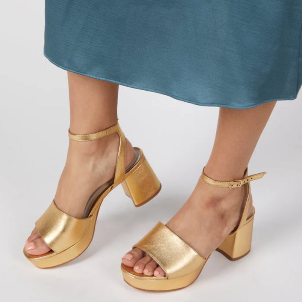 Intentionally Blank Ruby Metallic Gold Leather Ankle Strap Peep Toe Heel 39
